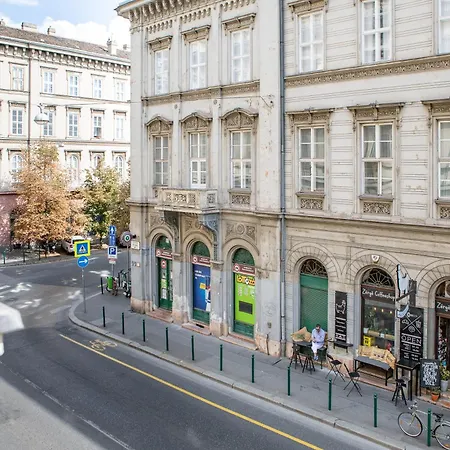 Jupiter Buda Budapest